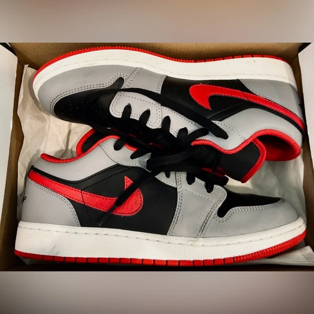 NIKE AIR JORDAN 1 Low GS Boys Sneakers Black Red Grey Kids Shoes
